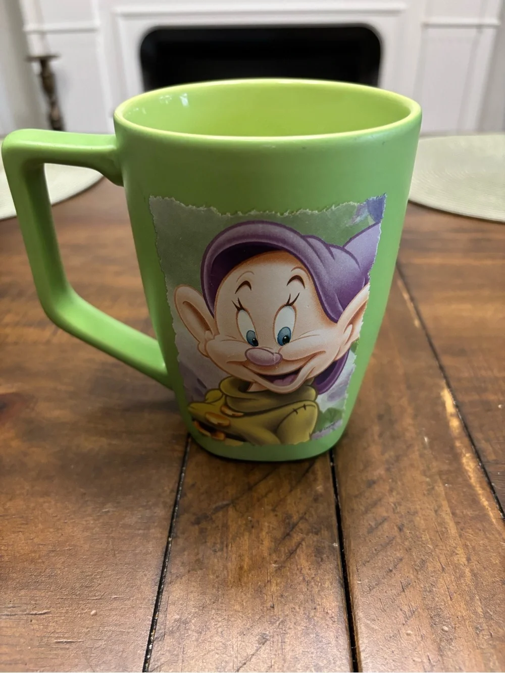Large green ceramic Disney store dopey Snow White mug holds 18 ounces